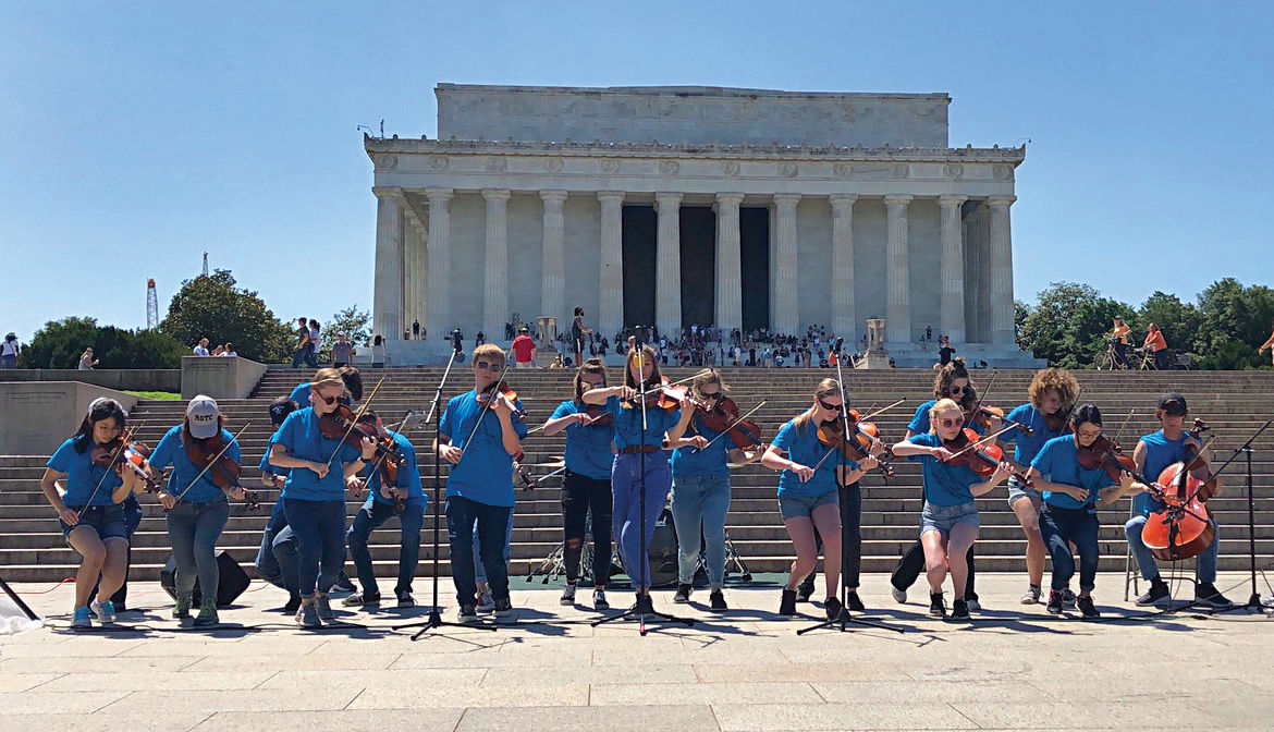 Lindbergh Strolling Strings